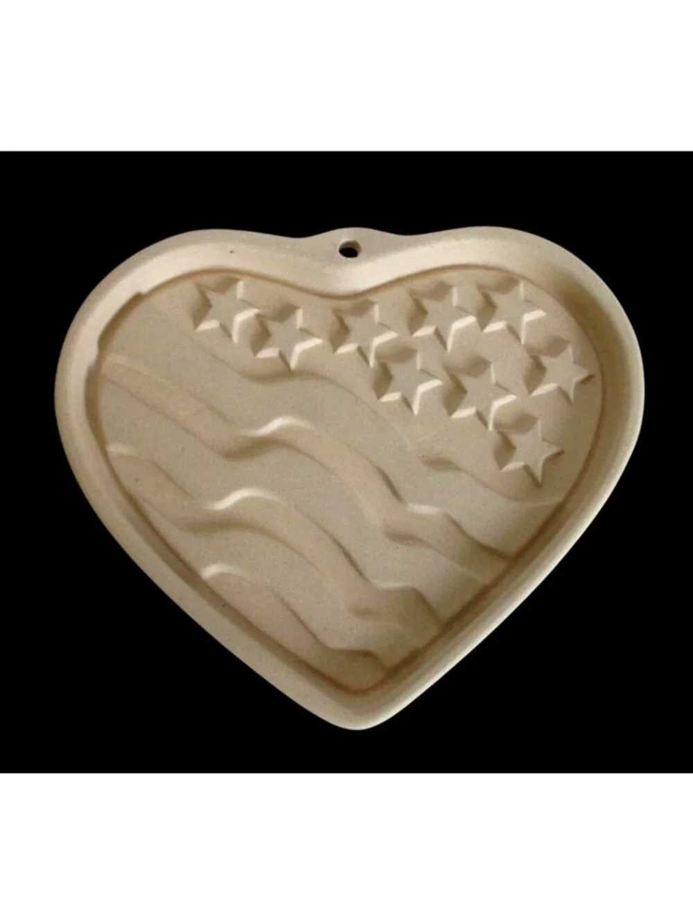 The Pampered Chef Patriotic Heart Stoneware Cookie Mold Final Edition 2005